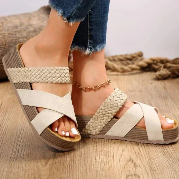 AIRA | ORTHOPEDIC SANDALS